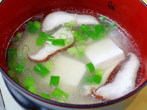 参鶏湯で残り汁で☆　濃厚「豆腐のスープ」